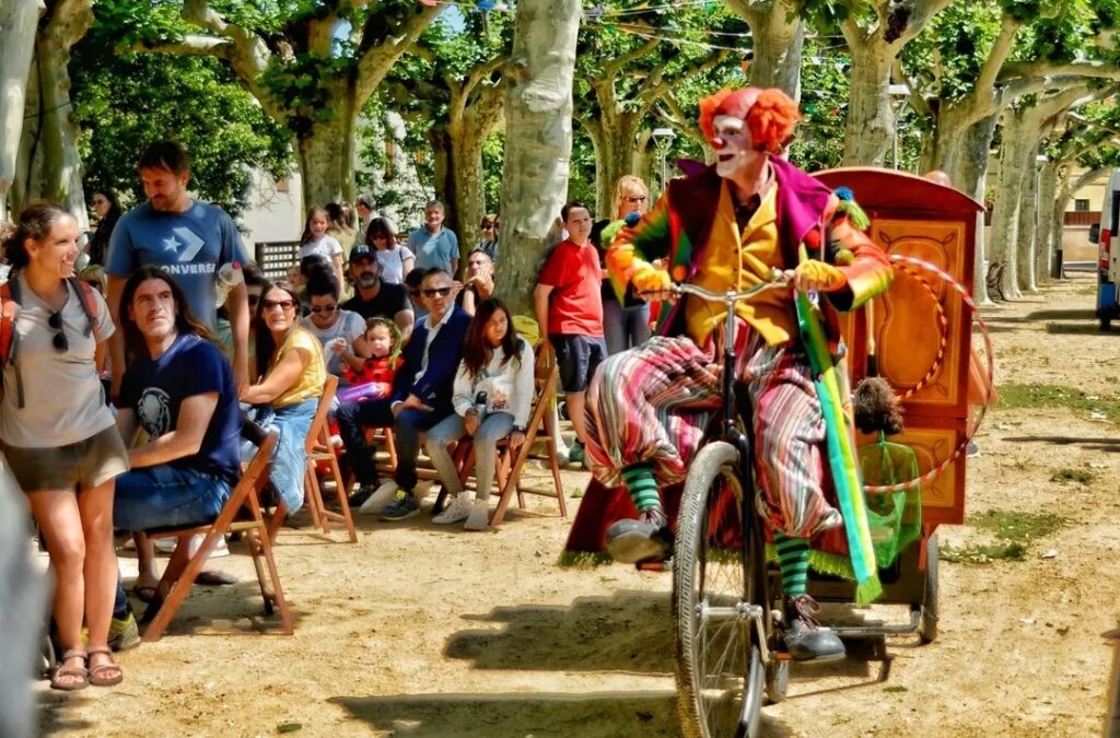DOKUM en représentation — clown de rue, gestuel et burlesque