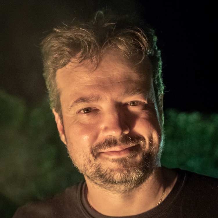 Yann Delcambre — portrait du photographe